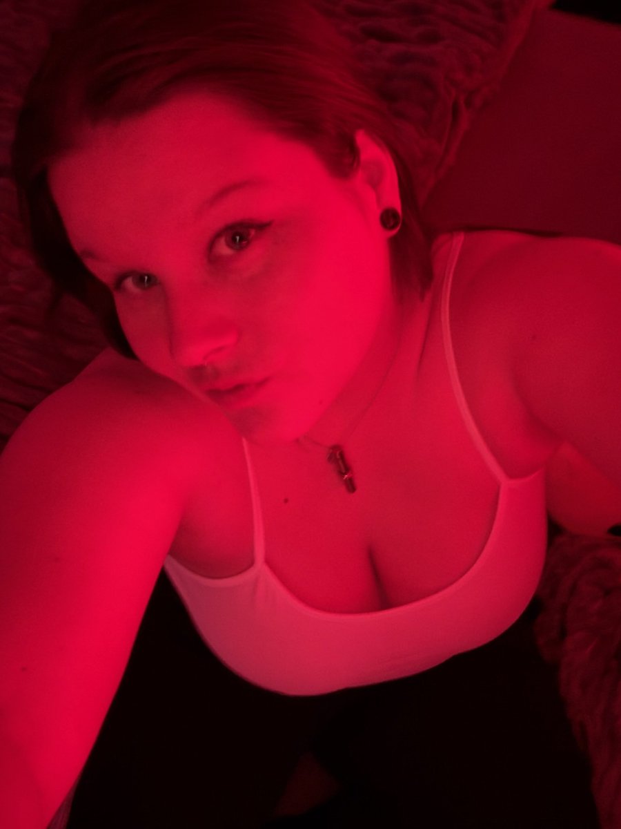 jennyboovedp's tweet photo. Saturday mood here https://t.co/j6m5IGNjIS