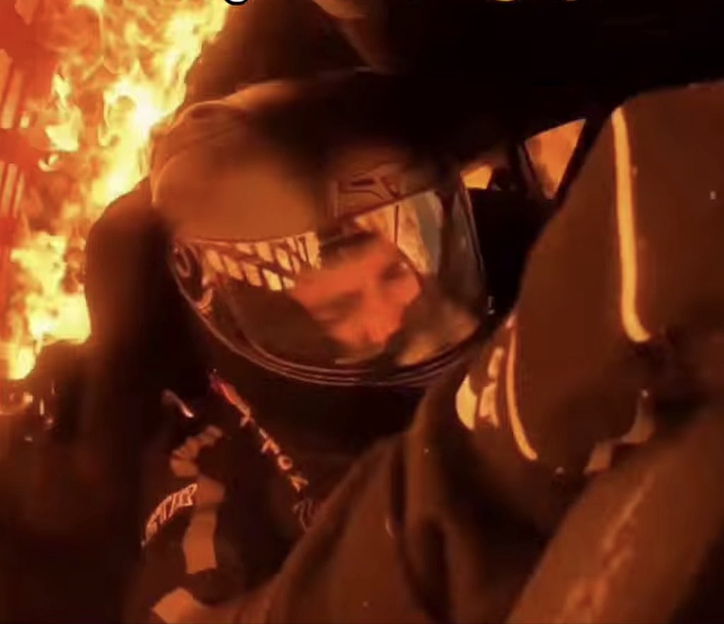 sunflowerzz___'s tweet photo. ON FIRE LITERALLY ♥️😭
always in awe of effortlessly easy he makes  every stunt feel… 
THE AVINASH MISHRA SHOW LADIES AND GENTLEMEN ♥️
@Avinash_galaxy 
#AvinashMishra  #KKK15  #KhatronKeKhiladi https://t.co/O89x7KeWMw