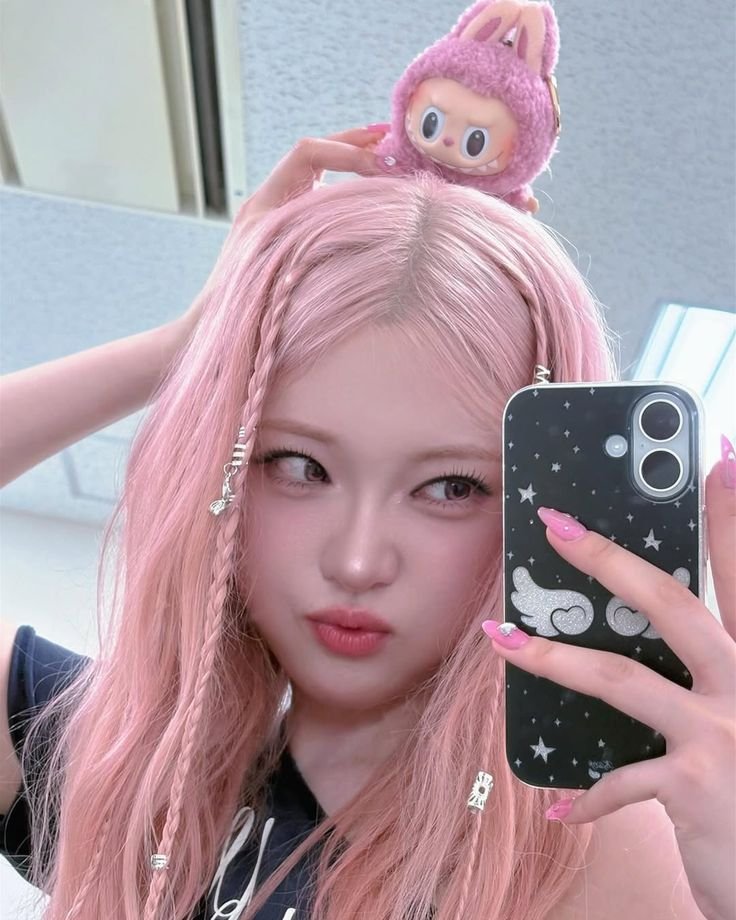 tedevioleta's tweet photo. ㅤᨒ  friend request ๏ 𔘓 

﹅ name: dannika nerea
﹅ age: 25
﹅ height: 1,53
﹅ sign: scorpio
﹅ season: otoño
﹅ status: married
  ᘡ Justin bieber • basketball • cartoons • dark fantasy/romance.

ㅤ ㅤㅤㅤ     ㅤ ㅤ❤︎    for   dm https://t.co/rJm4o3BJMz