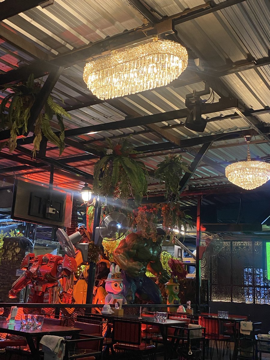 Natthida4812's tweet photo. นั่งเหงาๆที่ร้านเฟรนลี่🥺 #พัทยา #พัทยาใต้  #นัดพัทยา #หญิงแท้รับงาน https://t.co/p3UCLhdecT
