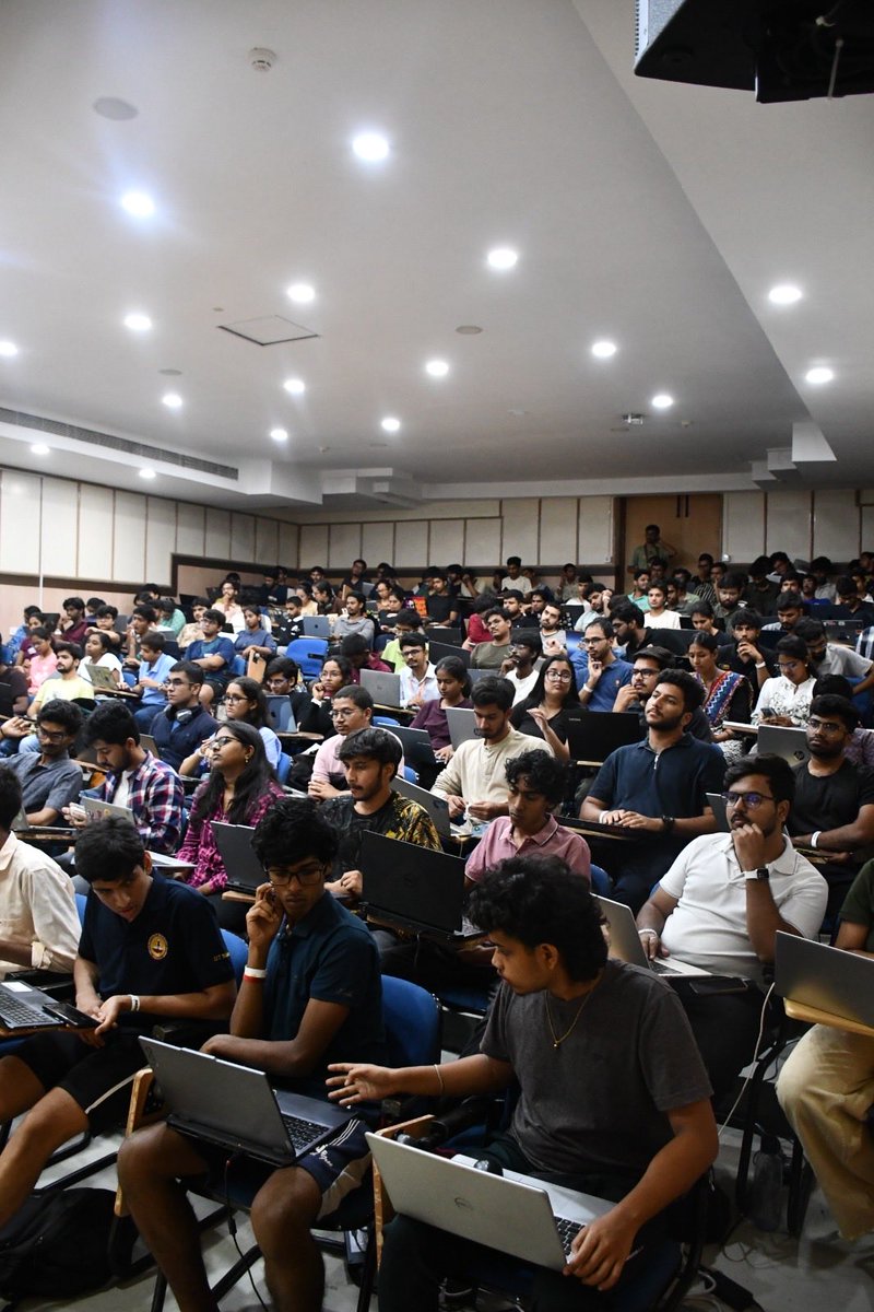 VinayakGavariya's tweet photo. Crazy start of Sarvam Campus at IIT Madras and SRM Today.

Did two hand-son workshops and build-along sessions 

1 day
2 Workshops
350+ attendees 
130+ projects built in 45 minutes.

loved it! https://t.co/qkmGPN6wz5