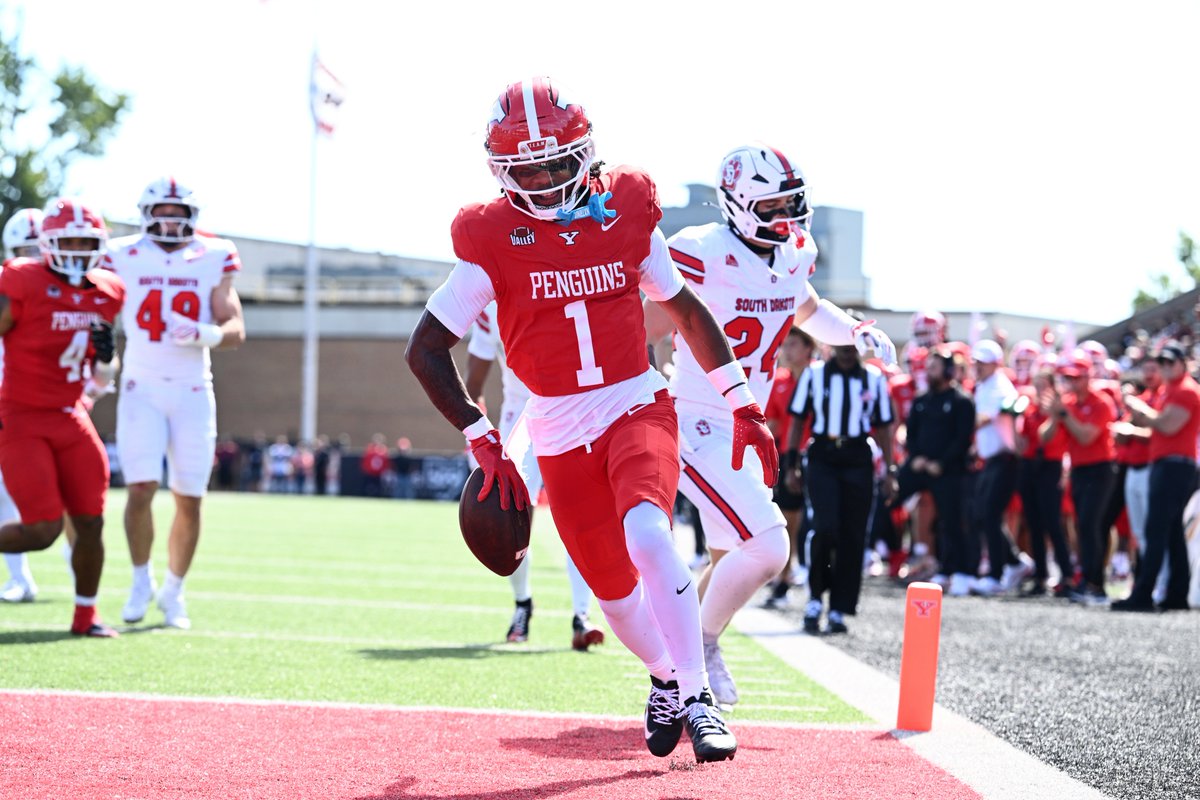 ysufootball's tweet photo. Lynn with the spin 🌪️😎

#GoGuins https://t.co/ZXgucAXHzW