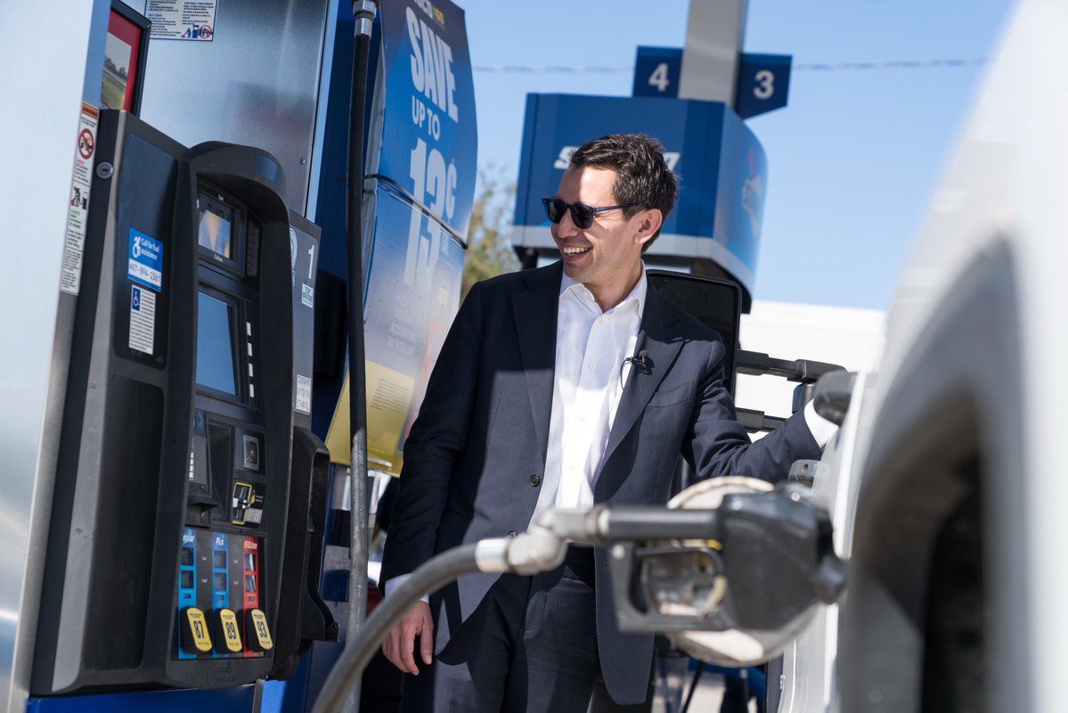 j_fishback's tweet photo. Today, we sold gas at the Pre-Iran War price of $2.98

End the war = cheaper gas https://t.co/3bYQLJGhYa