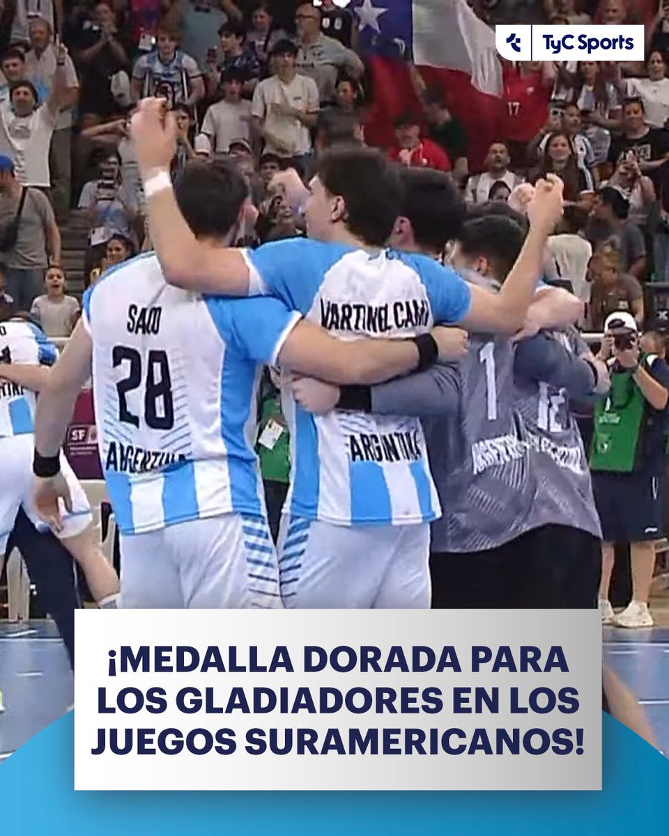 TyCSports's tweet photo. 🇦🇷 ¡MEDALLA DORADA PARA LOS GLADIADORES! 🥇

🤾 El equipo argentino masculino de handball igualó 27-27 ante Chile y se consagró campeón suramericano gracias a la diferencia de gol que obtuvo en el certamen (ambos terminaron con nueve puntos).

¡FELICITACIONES! 👏 https://t.co/zaTtsgr4hI