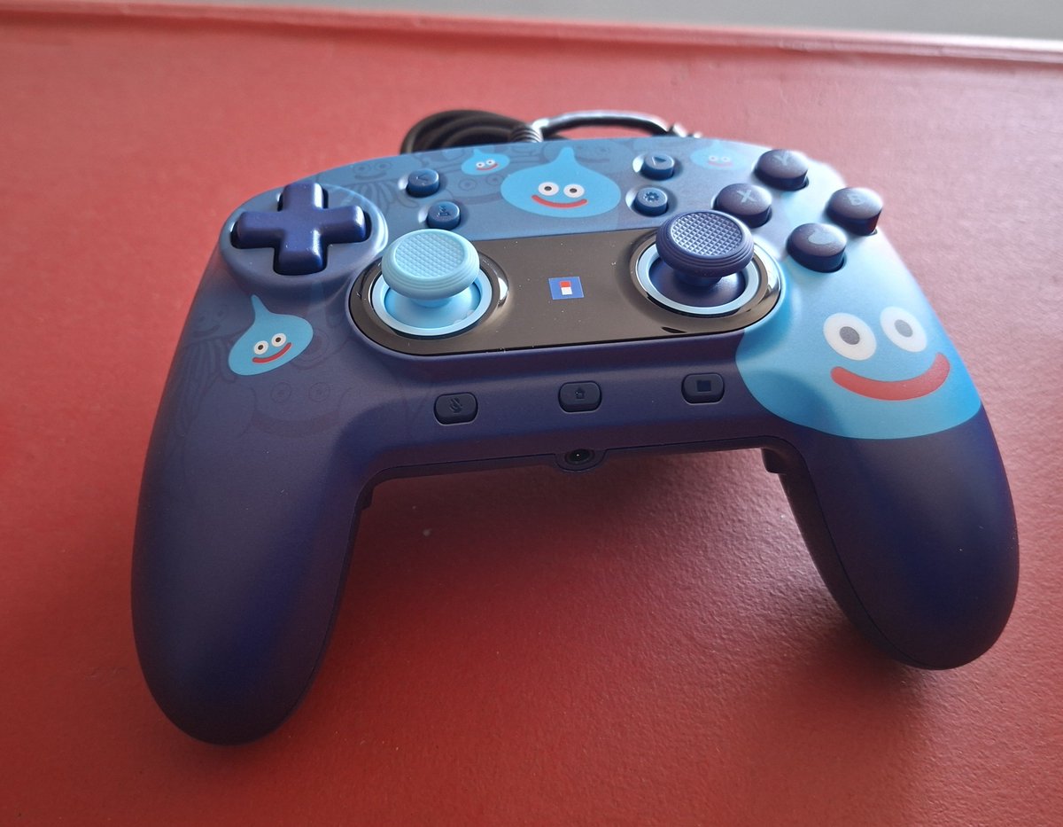 XMaurith's tweet photo. My Dragon Quest Slime controller has arrived. It’s so cool. https://t.co/dwBY2Ehnmr
