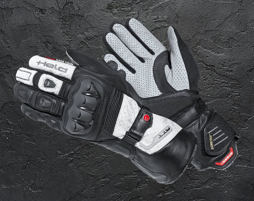 ShellyBailioz's tweet photo. Boxing Day Sale is here! Save up to 60% on premium motorcycle gear from Held, Schuberth, Daytona, and more. Ends December 31 at midnight or while stocks last. Shop now. https://t.co/Z35yL4fUn4