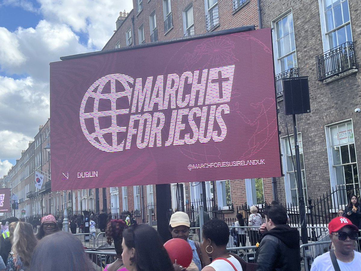 sarahlmull82's tweet photo. #GodSaveIreland ✝️🇮🇪❤️

Really was a #Glorious Day, had to pull my #BrokenHeart 💔out of the bed 🛌 to be around spiritual #Godly people today &amp; I’m so glad I came, the atmosphere was so Beautiful &amp; the weather was on another level

People of #Ireland I Love❤️You

#MarchForJesus https://t.co/NipRMkeCNg