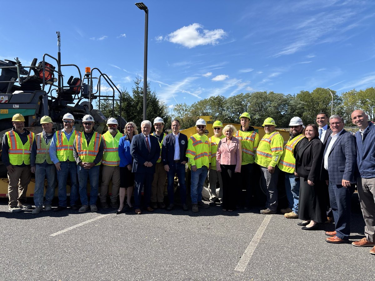 SenLisaBoscola's tweet photo. Earlier this week, I joined Governor Shapiro and PennDOT Secretary Carroll to announce the first $250M of the $775M secured in this year’s state budget to fund 79 Rapid Deployment Projects across PA. https://t.co/fxbjwifz4Q