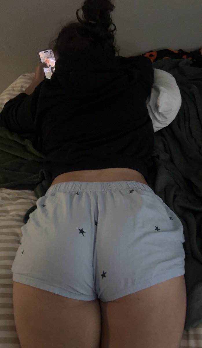 dvdvd12510's tweet photo. dm to submit or to get added into gc #submission https://t.co/0AmQDLJr16
