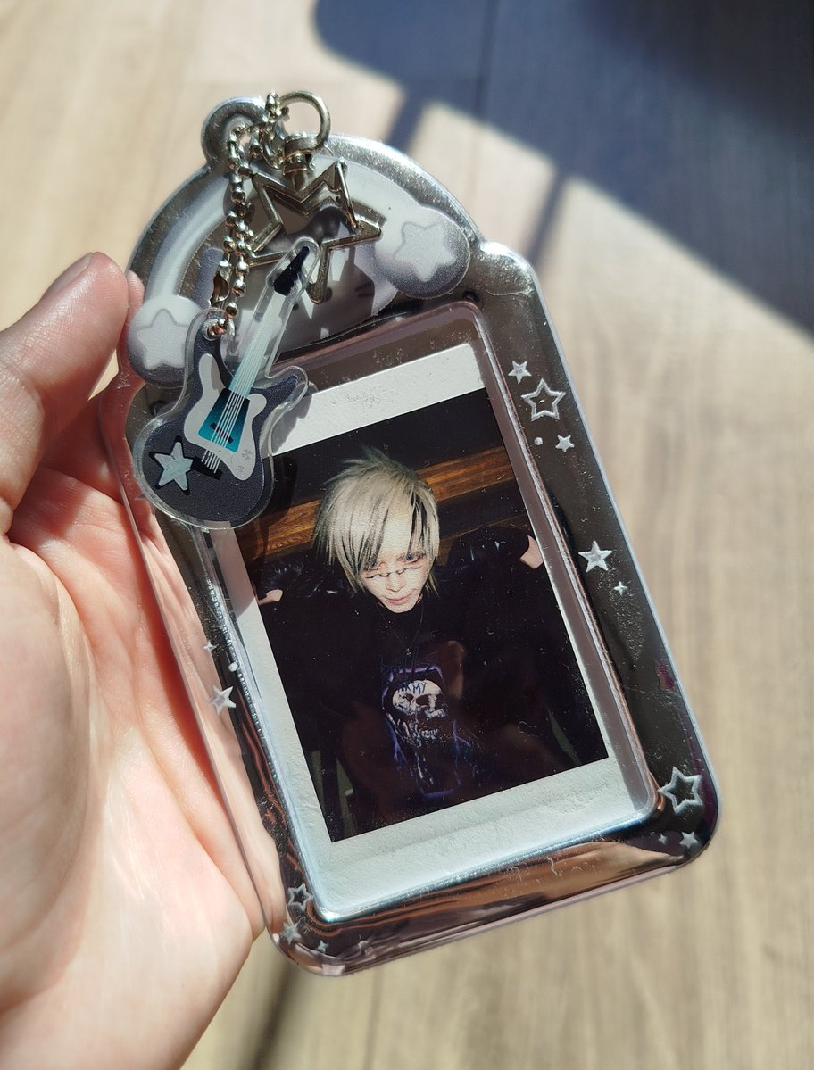 levinoct tweet picture