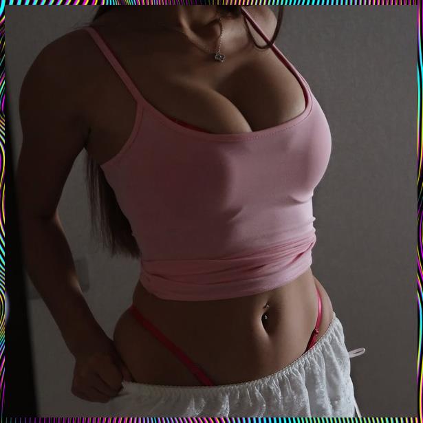 pswami2001's tweet photo. koyulaşma Whats^^^App İletişim: 0536.562.48.74 Gülüşün, bütün dikkatimi dağıtmaya yetiyor. 💋✨ #İstanbul #Büyükçekmece #Alkent2000 https://t.co/LaVi0A0Cti https://t.co/2SgTG7ESwl