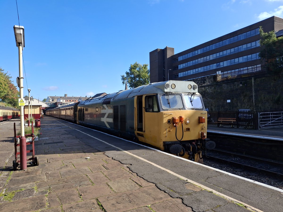 thomas_adderley's tweet photo. 50015 at The East Lancashire Railway today. https://t.co/TagIS8zhxo