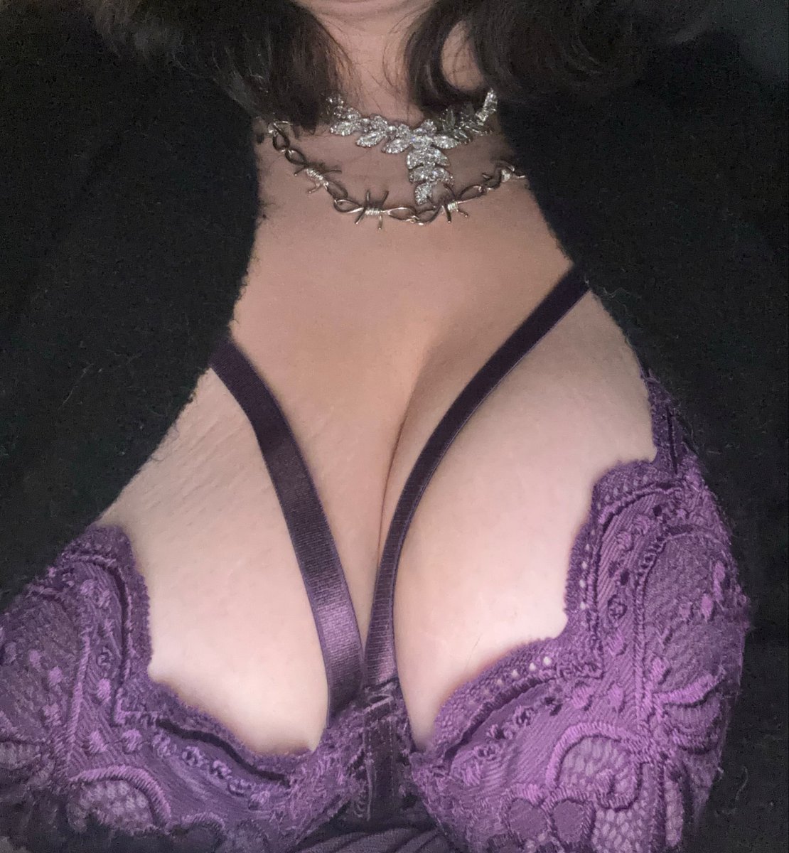mimikyu50's tweet photo. My Tits look so fucking cute in this 🤍

#nsfw #nsfwtwt #tits #chubby #femdom https://t.co/IfqPzGQPOB