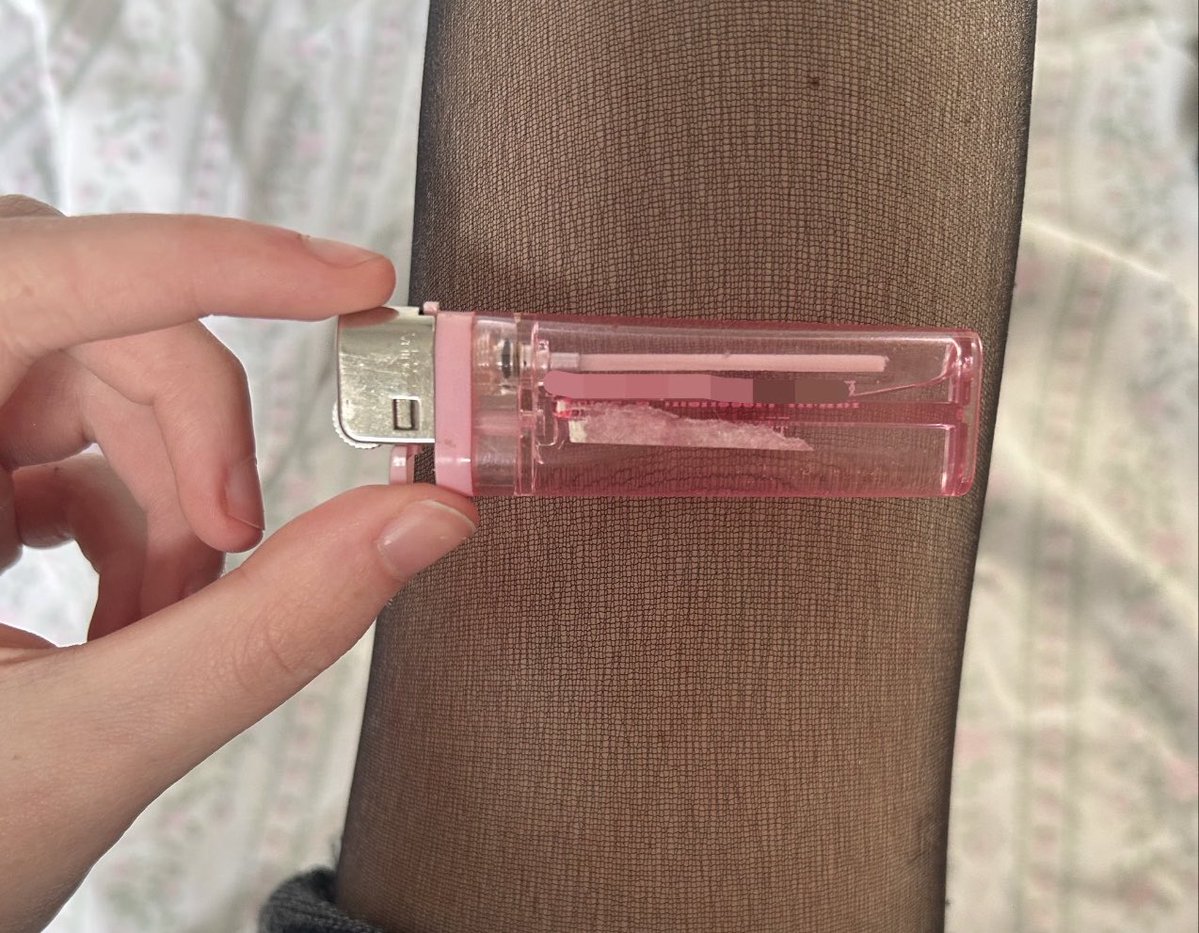 littldiary's tweet photo. it’ll be the same size as my thigh one day https://t.co/PrvmoGFmfA