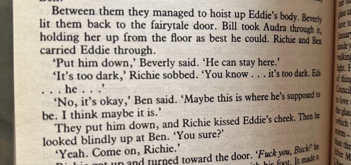 lovefromderry's tweet photo. richie sobbing, not wanting to leave eddie’s body in the dark just fucking stabs me every time. that’s his eds. how could he? https://t.co/6DAcfz3tYn
