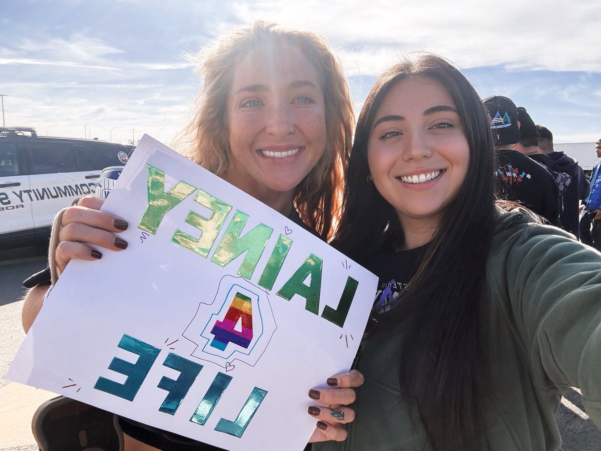 shootingstrgrl's tweet photo. thanks to everyone for donating THANK YOU LAINEYYY https://t.co/nKuC73nO5y