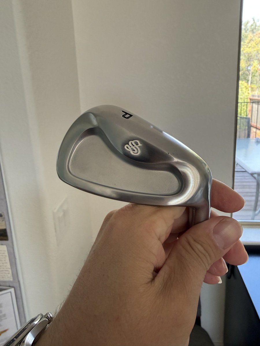 treybuch's tweet photo. Getting started on a new project with @benpearlgolf soon.  

These clubs are most definitely a iykyk. https://t.co/h38G022QXG