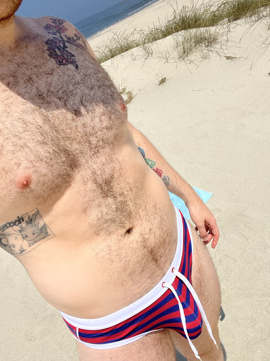 ichijoudaisuke's tweet photo. speedo dont stay on long #nudist #nudebeach #gay #nsfwtwt #teamexhib #bwc #hairy #hung #bulge https://t.co/6Hexk66R4a