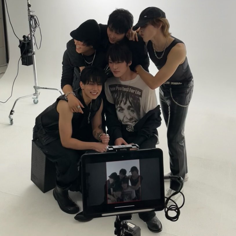 andwayf's tweet photo. #WAYFBOYS family ♡ https://t.co/V9EPd746rr