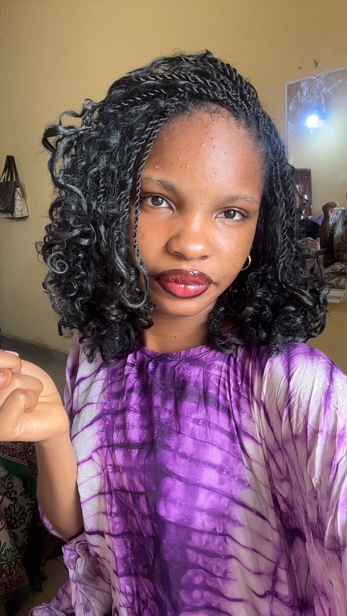 nigerianbf's tweet photo. Curly-head. I love my hair☺️💕 https://t.co/s8YyXWR7f9