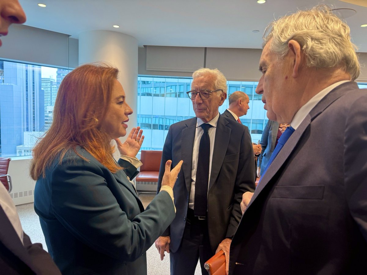 mfespinosaEC's tweet photo. On the margins of #UNGA81, I joined the inaugural meeting of the Council on the Future of Global Education, co-chaired by Gordon Brown and Mohamed El-Erian. I am delighted to be part of the Council alongside colleagues including Ngozi Okonjo-Iweala, Director-General of the World Trade Organization; Catherine M. Russell, Executive Director of UNICEF; and Vera Songwe.

Education must remain a global priority even as budgets tighten and crises multiply. The Council can help build a stronger case for sustained investment while focusing on what children and young people need: access to learning, skilled teachers and the ability to navigate a changing world.

I look forward to working with fellow Council members to connect political leadership, evidence and financing in support of country-led solutions, especially where poverty, conflict and displacement put education most at risk. The future of education must be shaped with young people and measured by the opportunities they gain. @GordonBrown @elerianm @NOIweala @unicefchief @SongweVera