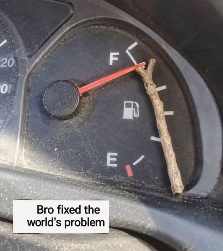 IkennaO351's tweet photo. Saw this life hack this morning. Anyone got a gas can I can borrow? https://t.co/bgyyEPiBpI