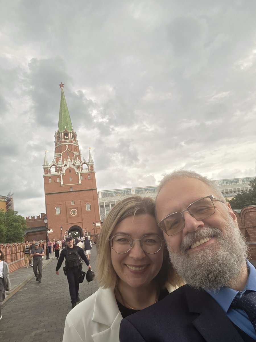 jaccocharite's tweet photo. I am Dutch, living in Moscow, married to my lovely Russian wife Irina, father to 3 Dutch and 2 Russian children, grandfather to 4 Dutch children.

Both sides want friends, not enemies

There are some people who are enemies of all but they aren't found in Russia.

Finally joined😉 https://t.co/I53JNQTlrK