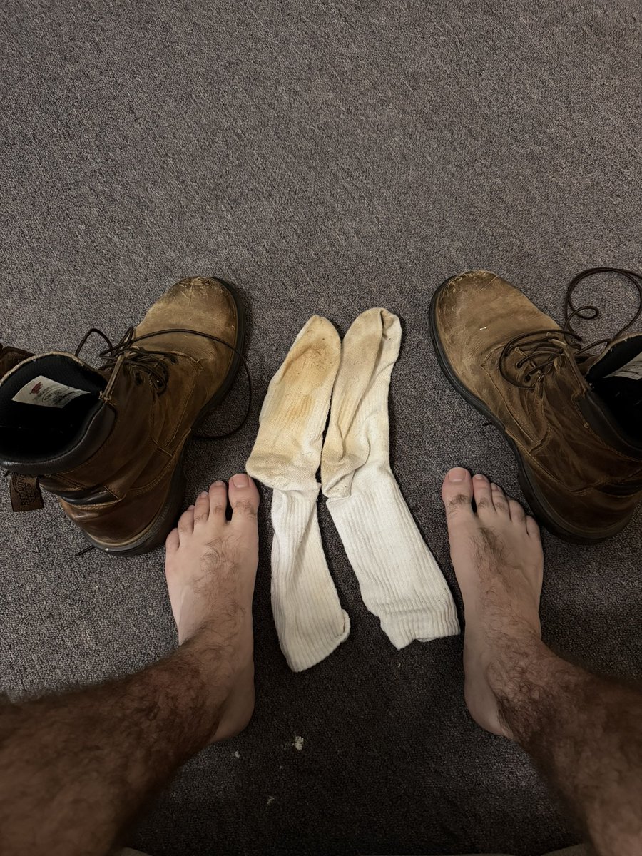 FootMasterBuck's tweet photo. Boots, dirty socks, and stinky feet. The perfect trifecta. https://t.co/iDMX1Tfp7q