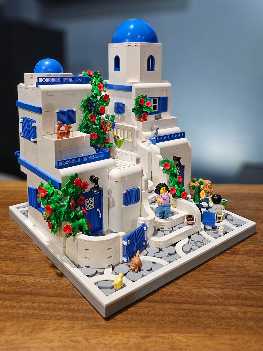 LEGOBrickBros's tweet photo. Mykonos Modular MOC by StrangeLego (Reddit)!

#LEGO https://t.co/Rk151FAL3w