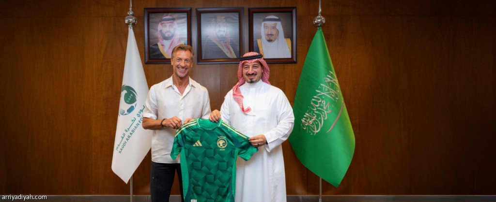 abozyadsaad's tweet photo. 🔴🔴🔴
وبكذا نقدر نقول أن أسباب تدني مستوى المنتخب خلال الأعوام الماضية :

- ياسر المسحل .
- هيرفي رينارد .
- مانشيني .
- عبدالله الحمدان . https://t.co/Ua3IOLzx9Q