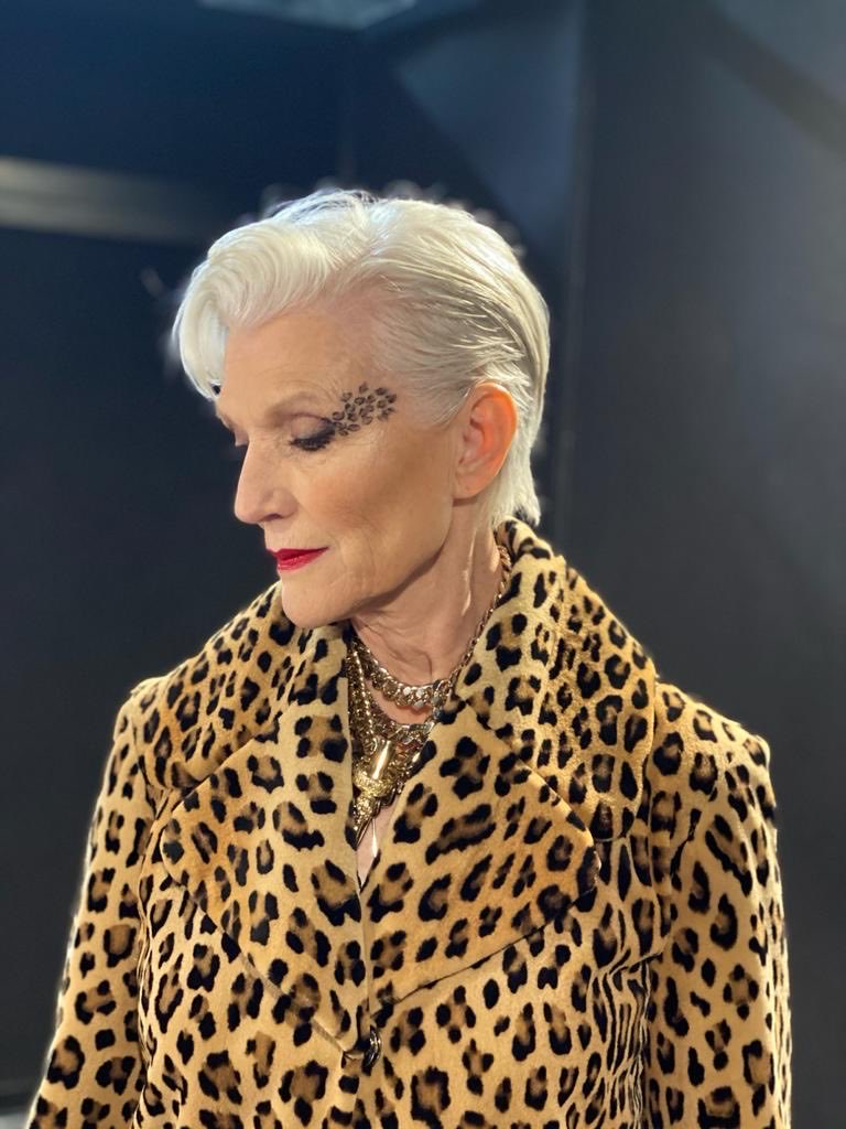 Simple_Maye's tweet photo. In my new book, I describe the preparation, the outfit, the shoes, the makeup and the runway walk during Milan Fashion Week for Philipp Plein in February 2020. It was great to be booked for this modeling job in my 70s. https://t.co/YKoZmkteyW