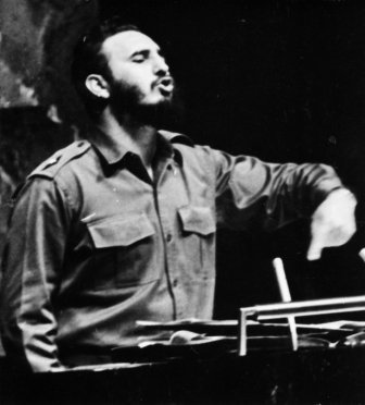 SaludGuantanamo's tweet photo. 🇨🇺#100AñosConFidel/🎙️El 26 de septiembre de 1960 #Fidel pronuncia su histórico discurso durante el XV Período de Sesiones de la Asamblea General de la #ONU.
#Cuba #SomosContinuidad #RevoluciónCubana https://t.co/jm1N2jgZYH