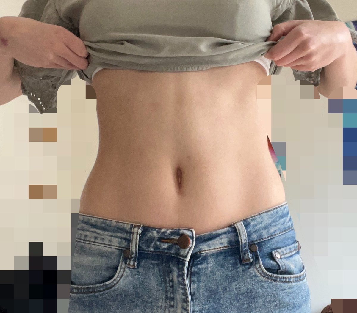 hauntingeclipse's tweet photo. #bodycheck before im forced to go to eat i need to find a way to make my side profile smaller NOW

#edrtwt #ricecaketwt #anatwt https://t.co/kcyswqrjXy