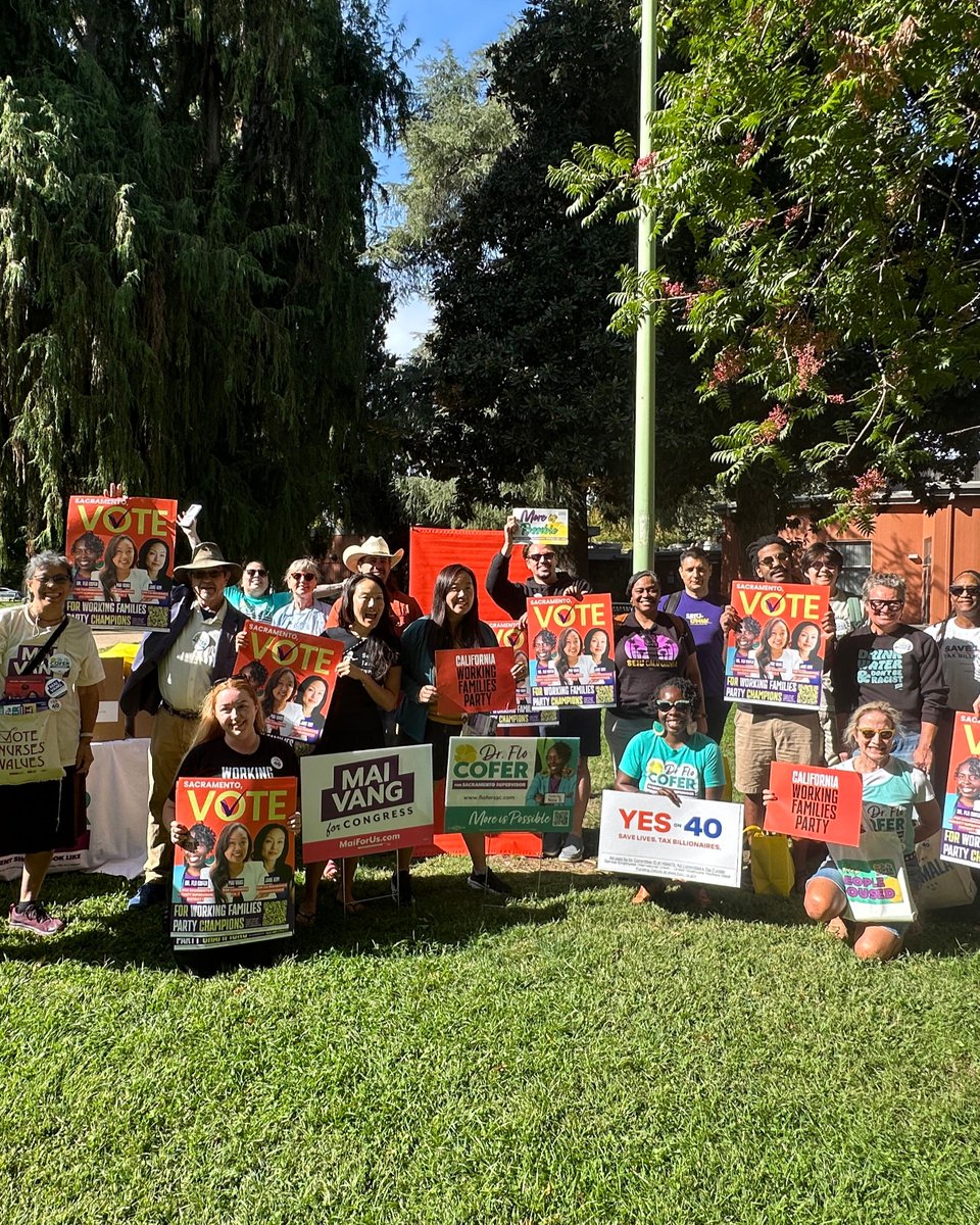 Flo4Sacramento's tweet photo. What a great group of volunteers who came out today to canvass for three Working Families Party endorsed candidates! We were so happy to have Jane Kim join us for this Hustle & Flo. Let's win this in November!
#MoreIsPossible #FloForSac #SacramentoCounty #OurTimeMaiTime https://t.co/IUEBMRidMh