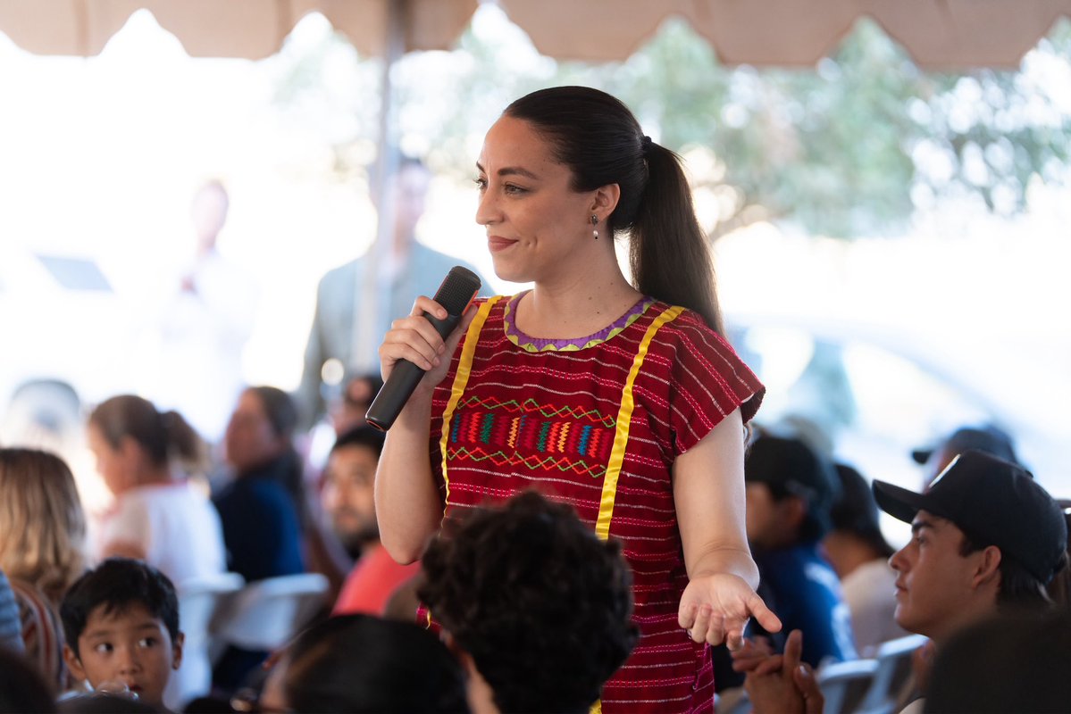 JulietaRamirezP's tweet photo. Compartimos el compromiso de la Presidenta @Claudiashein con San Quintín.

Por ello, desde esta primera semana como Coordinadora en Defensa de la 4T en Baja California, fue una prioridad recorrer este municipio y escuchar a su gente.

En esta asamblea reafirmamos que seguiremos luchando juntos por la justicia social para las y los trabajadores, docentes y familias de San Quintín.