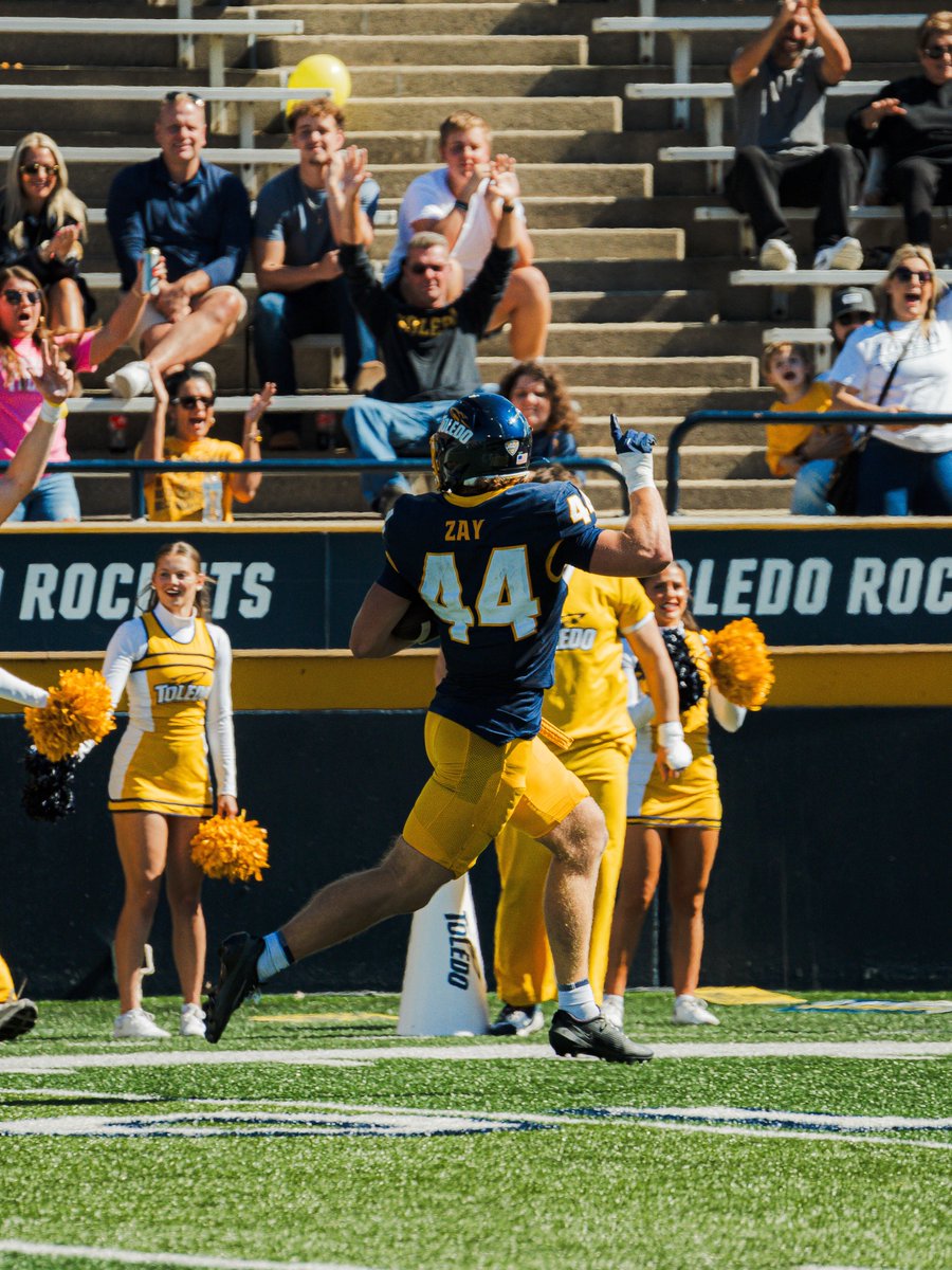 ToledoFB's tweet photo. Took it all the way back 🤫 https://t.co/oKthB3wT7H