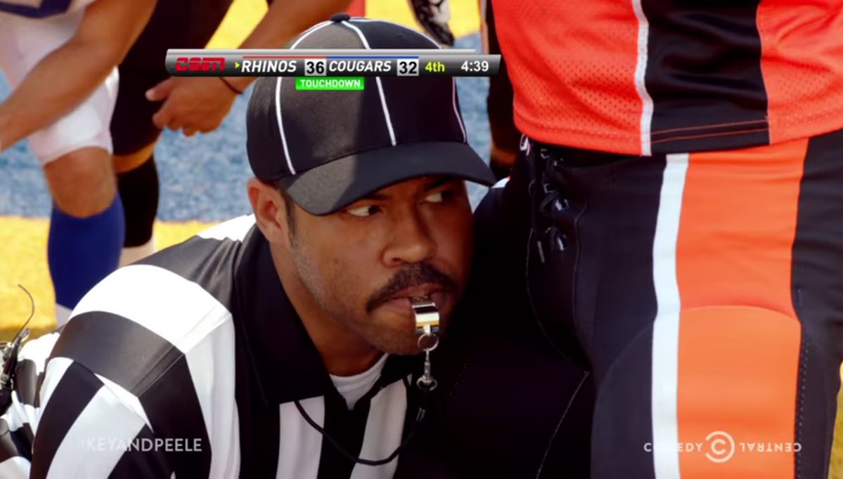B1GDuckEnergyy's tweet photo. Referees watching Colin Simmons after every sack https://t.co/1VtgtGjgxX