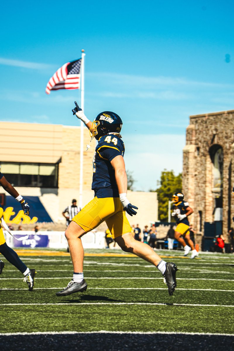 ToledoFB's tweet photo. Took it all the way back 🤫 https://t.co/oKthB3wT7H