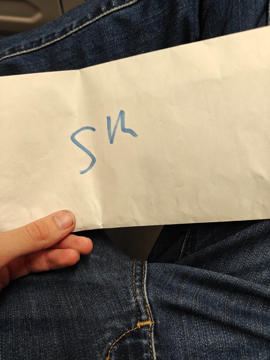 Sleifer_'s tweet photo. Es gibt nur ein Wort was ausdrücken kann was ich verspüre unzwar FEURIG 🔥. Zwar nicht gewonnen aber trotzdem unglaublich zufrieden erstes Mal gegen Mudel gewonnen und meine 9 Set lose streak gegen Jacob beendet +erste Mal pot auf epitech. Bestrafung steht trotzdem https://t.co/8J9BJuhMK9