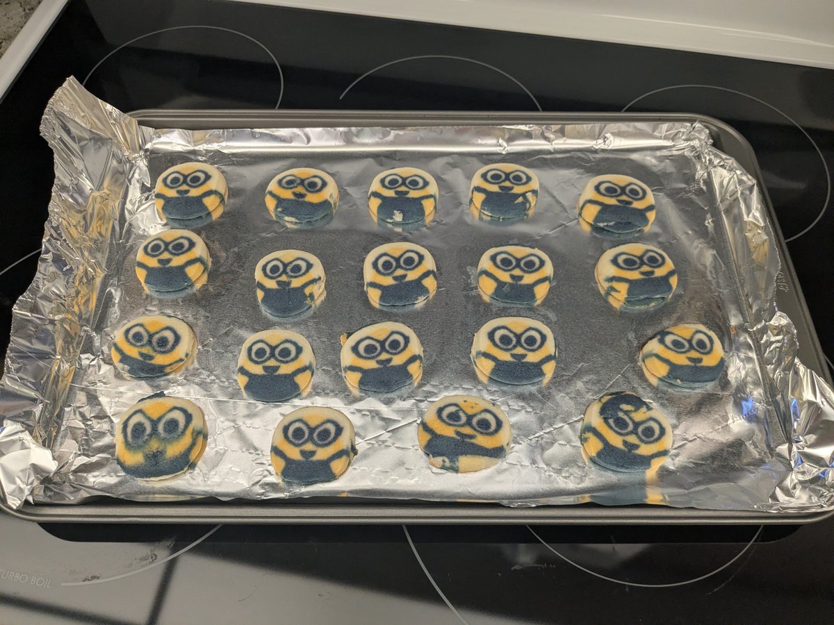 Crocodile_83's tweet photo. Minion bookies (⁠◔⁠‿⁠◔⁠) https://t.co/43wO8mlARo