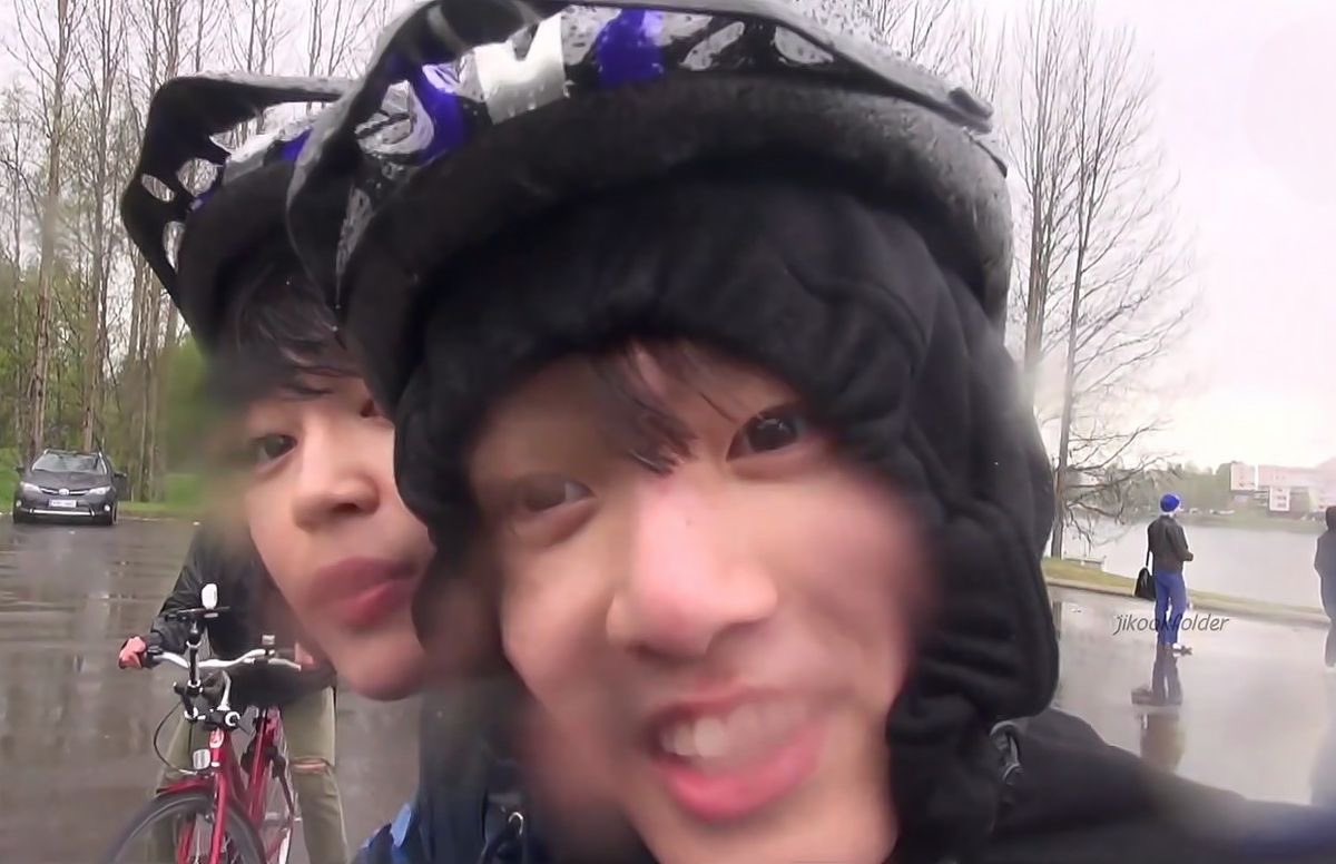 koomiburgerr's tweet photo. i will never get over these pictures https://t.co/Kn6byhB8cC