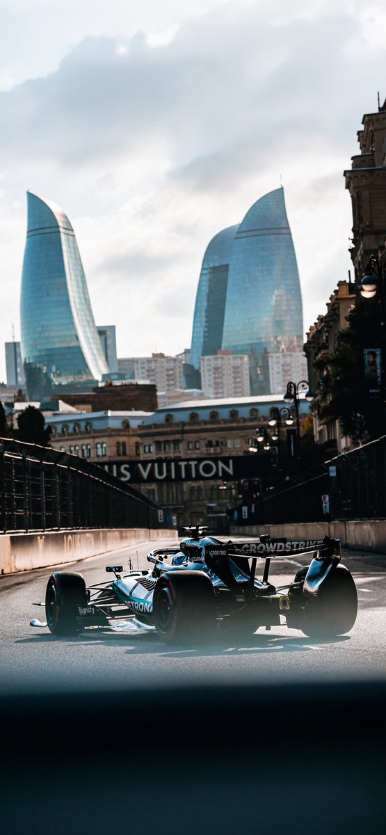 F1WallpaperHQ's tweet photo. #Wallpapers 📱
 └📂 #AzerbaijanGP 🇦🇿
      └📂 RACE WINNER 🏆 
            └📂 George Russell 🇬🇧 https://t.co/EBcavYq5Fp