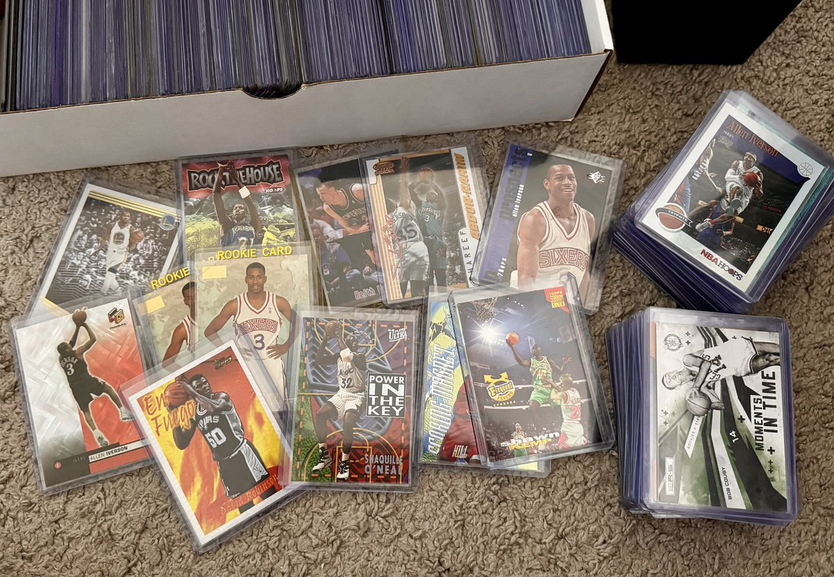 3pointGeek's tweet photo. The sorting starts for another limited #SuperClaimSale scheduled for next month!

This time tapping from my older inventory stashed up. 90’s, 00’s and modern cards…

👀👀👀👀👀👀👀👀 https://t.co/fqnqMd8o6g