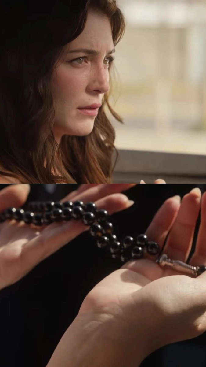 seemab_diary's tweet photo. The rosary isn’t just a rosary anymore it’s a piece of their story🥺🤍📿 #CivNil #SevdiğimSensin https://t.co/vz6MvpxsjU