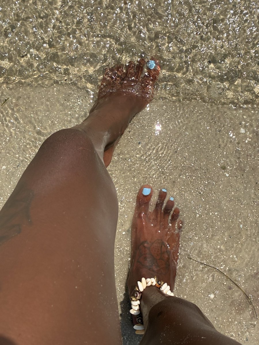 KeyonniKalier8's tweet photo. Wonderful day at the beach 🏖️ https://t.co/sDiaOICE8Q