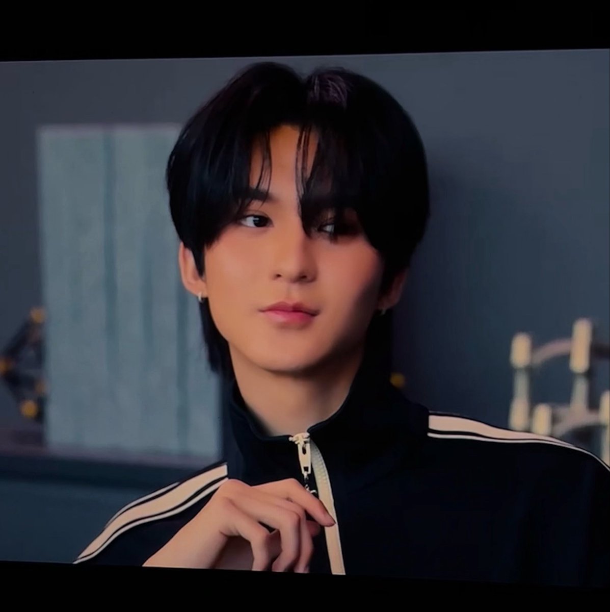 prthxsnt's tweet photo. oh can we talk about ryujin in today’s episode?!? because he looked so good >3< #MrFanboyEP5 https://t.co/cmCPD0SXsJ