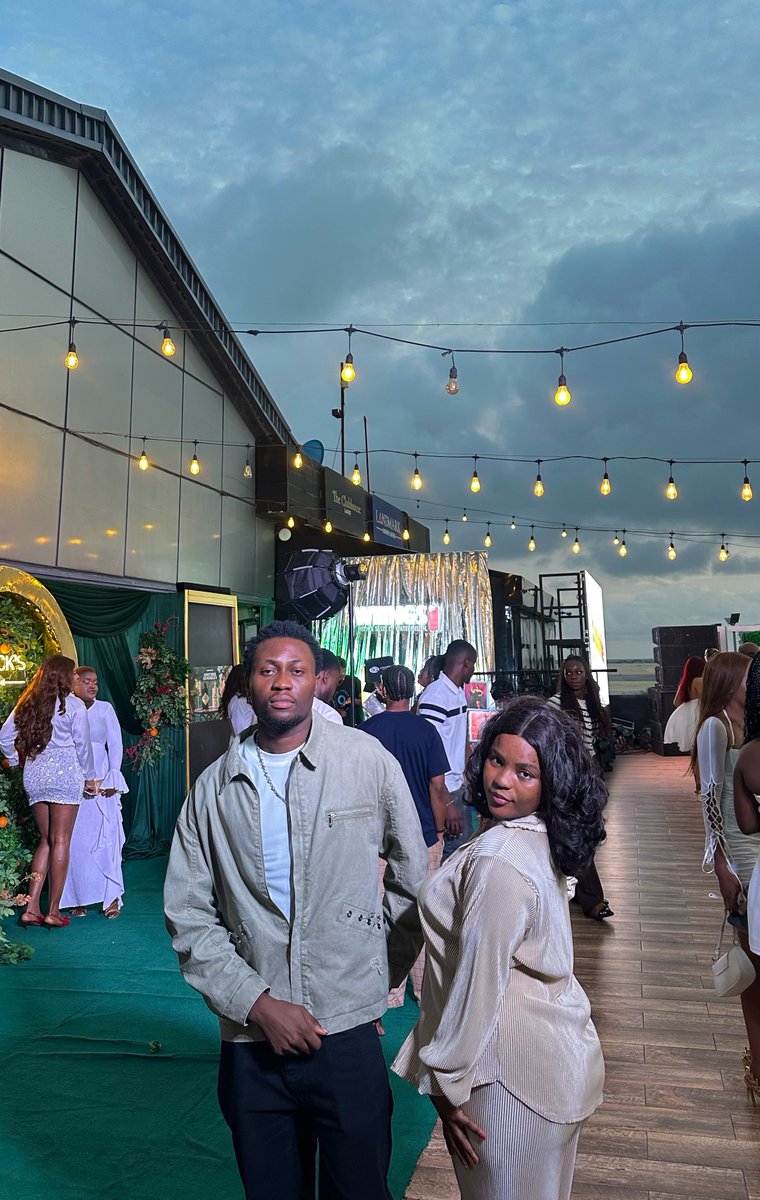YKoluwaseun9's tweet photo. Weekend in Abuja. 🥂 https://t.co/32AYjnkbLH