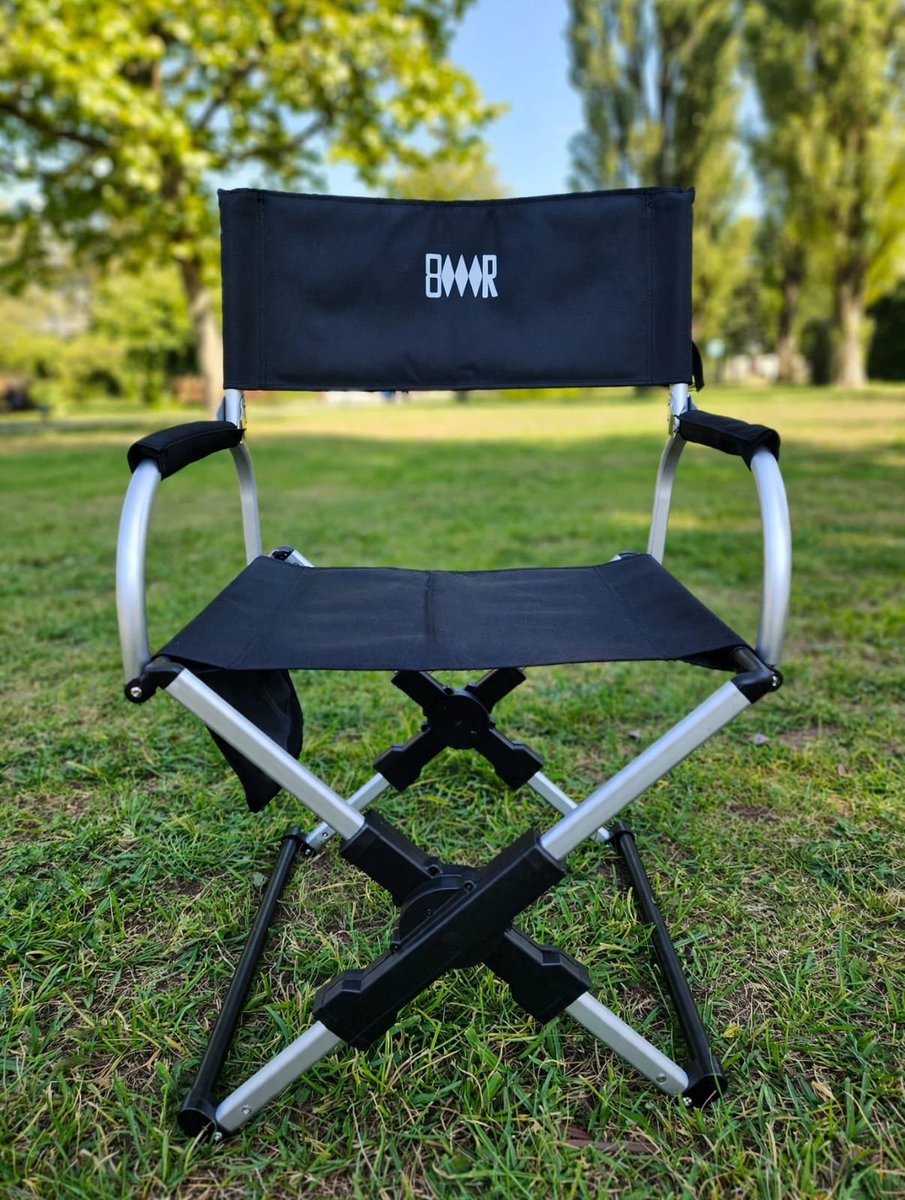 HseholdsItems's tweet photo. 🔥🔥 Ultimate outdoor camping Chair @7800/= 💫
Features::
☘️ Strong aluminium frame holds upto 120kg
💥Side storage pocket
📍Padded armrest
☺️ Breathable Fabric -Black,easy to clean 
⚡⚡ Perfect for camping, beach 🏖️ or backyard
#chair 
📞  0721902040 https://t.co/9OzoCHSgIF