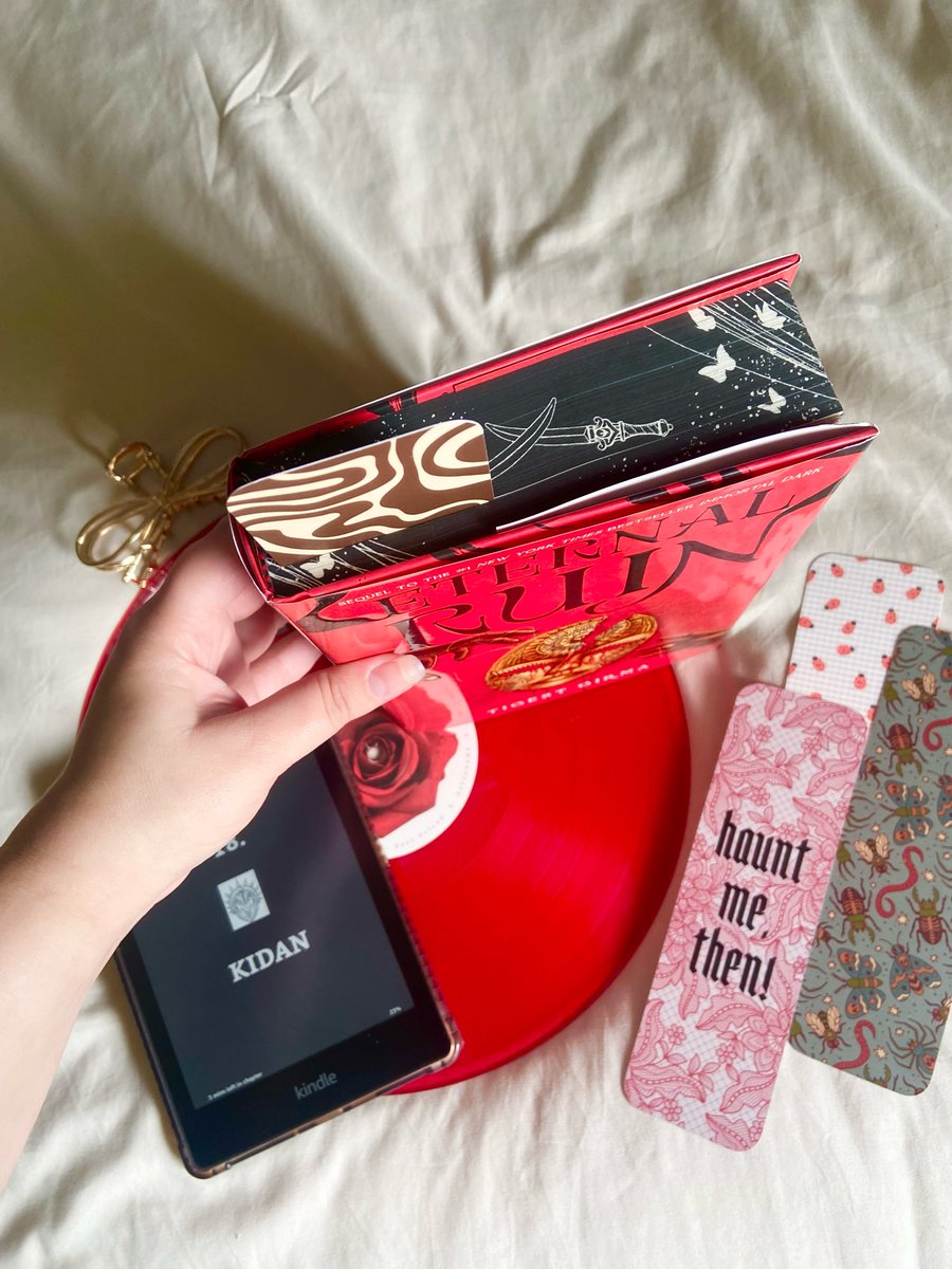 camilathompsone's tweet photo. Do you love vampires, true enemies-to-lovers, and dark academia? Then you need this series! I finished Eternal Ruin, book two of the Immortal Dark series, and it was incredible. The characters, plot, setting, backstories, and covers are all https://t.co/MVGLCV076a
