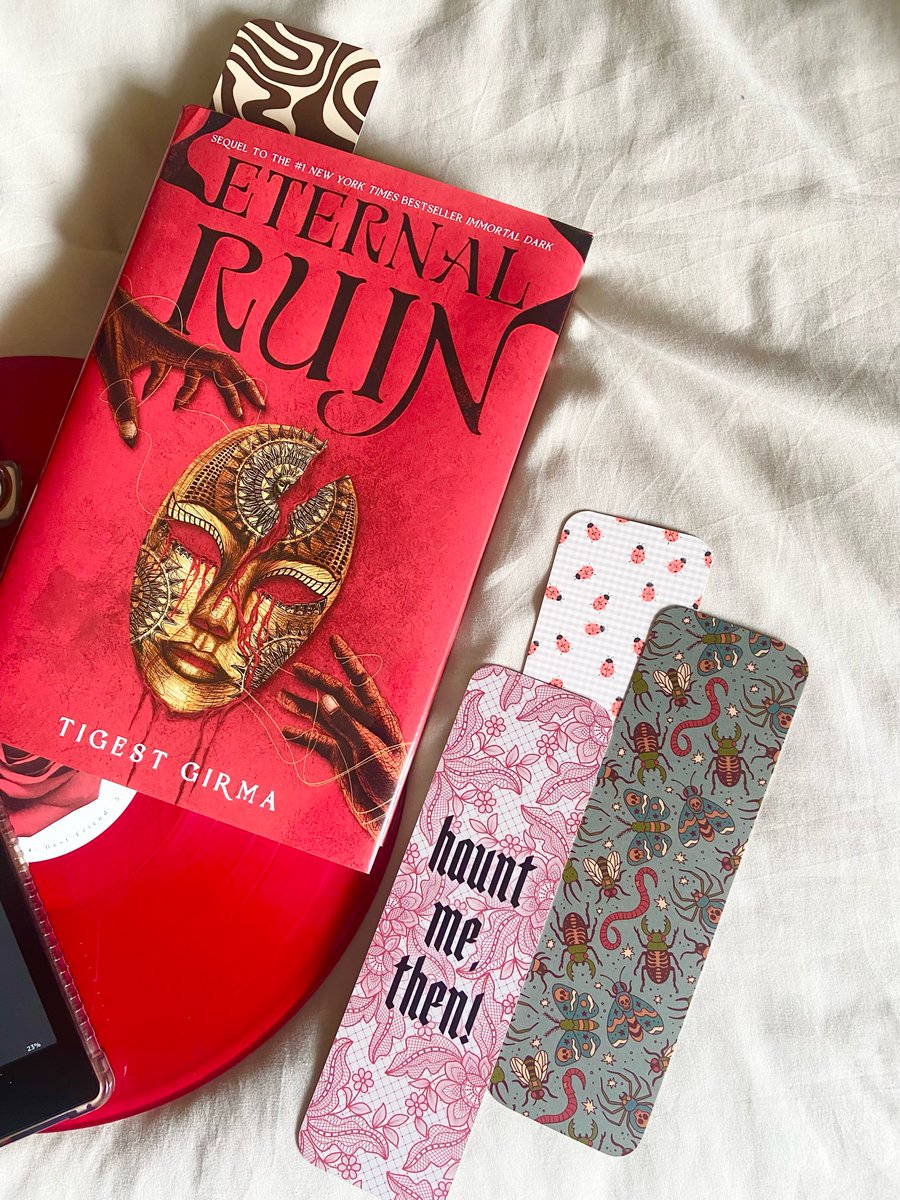 camilathompsone's tweet photo. Do you love vampires, true enemies-to-lovers, and dark academia? Then you need this series! I finished Eternal Ruin, book two of the Immortal Dark series, and it was incredible. The characters, plot, setting, backstories, and covers are all https://t.co/MVGLCV076a